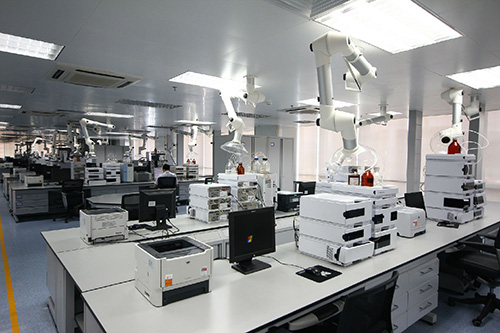 化学实验室和物理实验室的实验台台面应如何选择